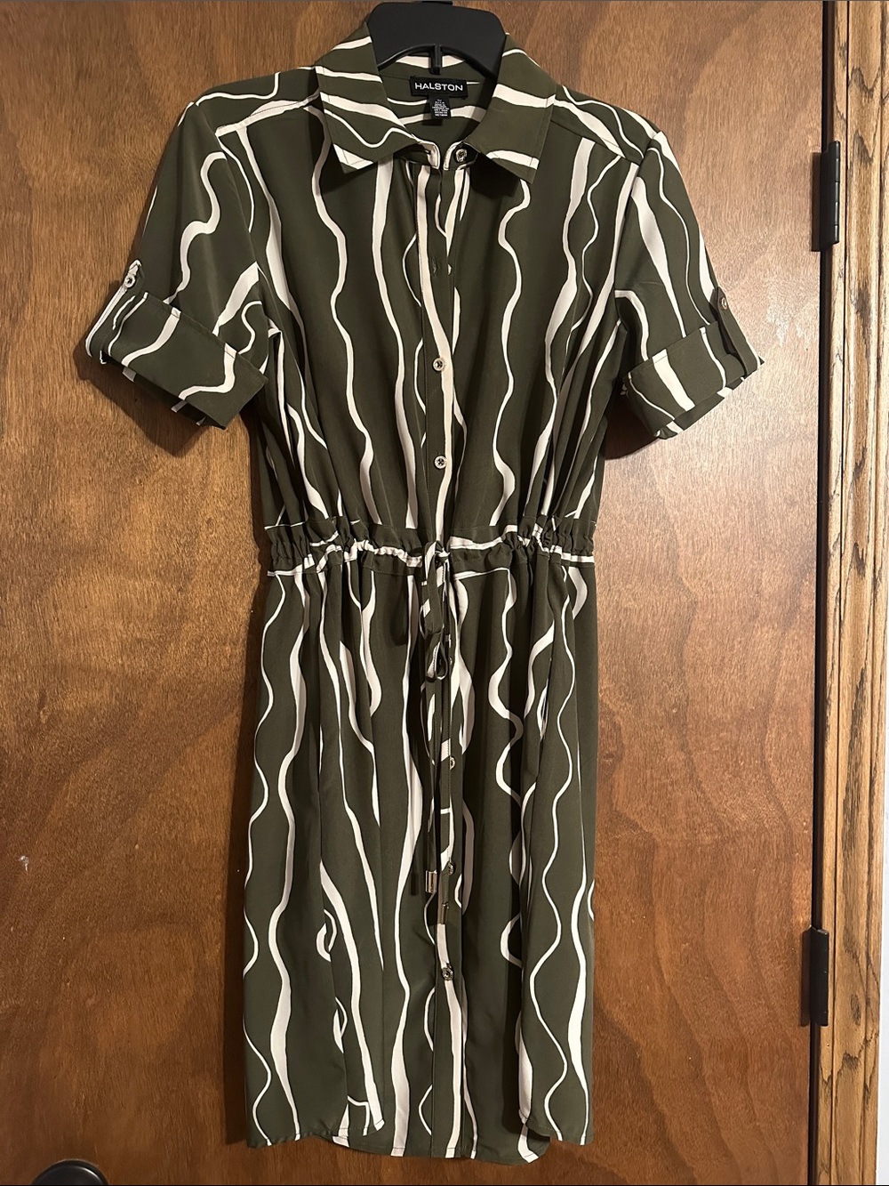 Halston Heritage Olive and White Wave-Print Button-Front Midi Dress